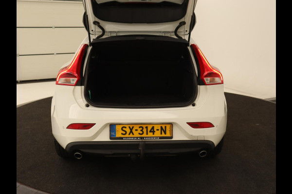 Volvo V40 1.5 T3 Dyn. Ed. | Full LED | Glazen dak | Automaat | Navigatie | Stoelverwarming | Harman/Kardon | Trekhaak