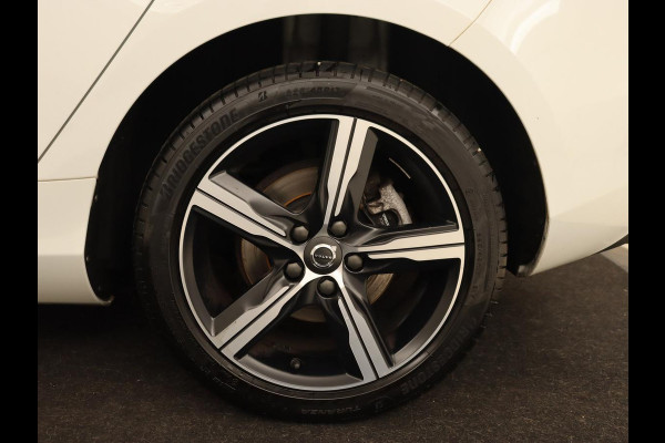 Volvo V40 1.5 T3 Dyn. Ed. | Full LED | Glazen dak | Automaat | Navigatie | Stoelverwarming | Harman/Kardon | Trekhaak