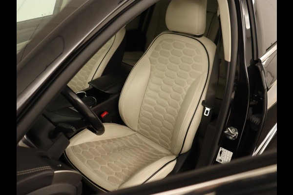 Ford Mondeo 2.0 IVCT HEV Vignale | Leder | Stoelverwarming | LED | LMV 18 inch | Navigatie | Carplay | Elektrische stoelen | Camera