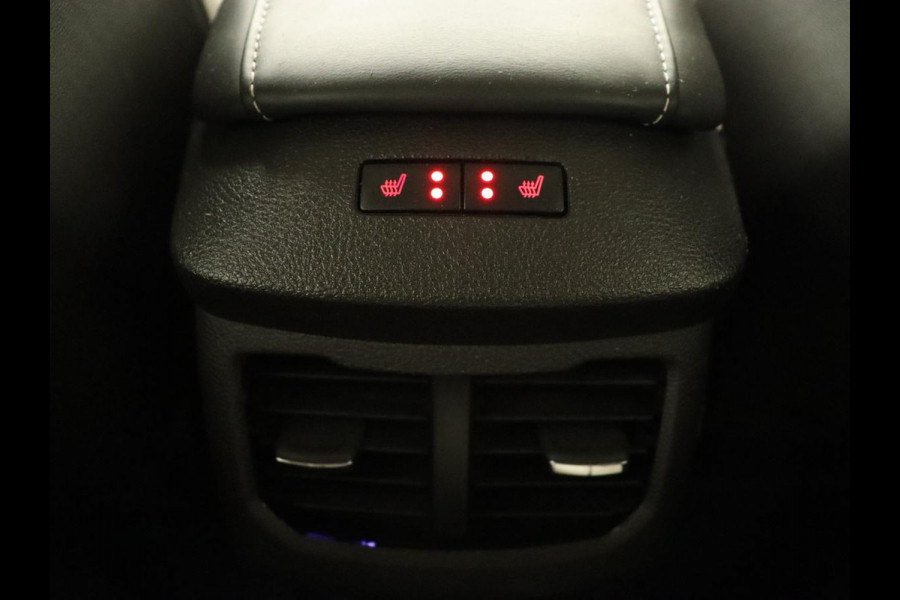 Ford Mondeo 2.0 IVCT HEV Vignale | Leder | Stoelverwarming | LED | LMV 18 inch | Navigatie | Carplay | Elektrische stoelen | Camera
