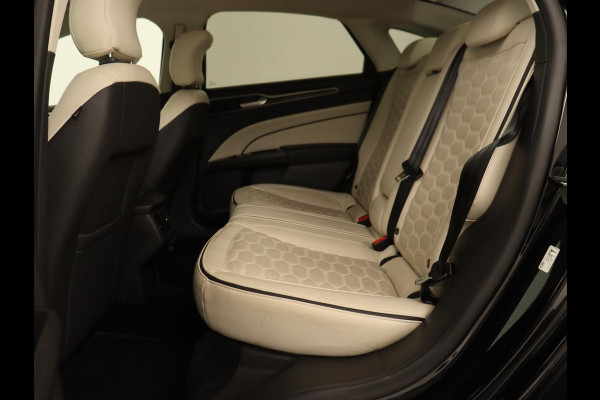 Ford Mondeo 2.0 IVCT HEV Vignale | Leder | Stoelverwarming | LED | LMV 18 inch | Navigatie | Carplay | Elektrische stoelen | Camera