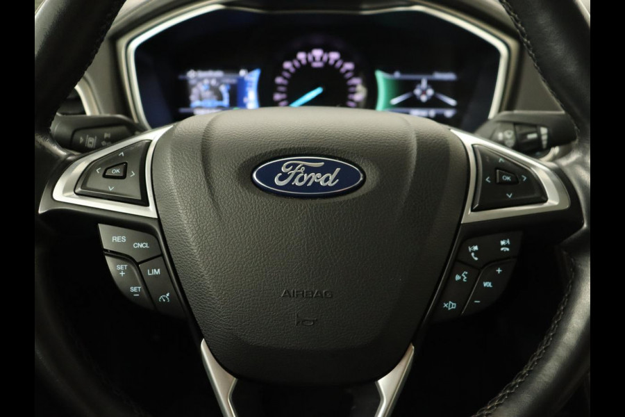 Ford Mondeo 2.0 IVCT HEV Vignale | Leder | Stoelverwarming | LED | LMV 18 inch | Navigatie | Carplay | Elektrische stoelen | Camera