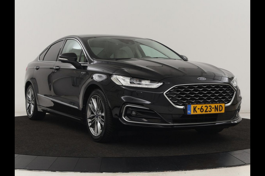 Ford Mondeo 2.0 IVCT HEV Vignale | Leder | Stoelverwarming | LED | LMV 18 inch | Navigatie | Carplay | Elektrische stoelen | Camera