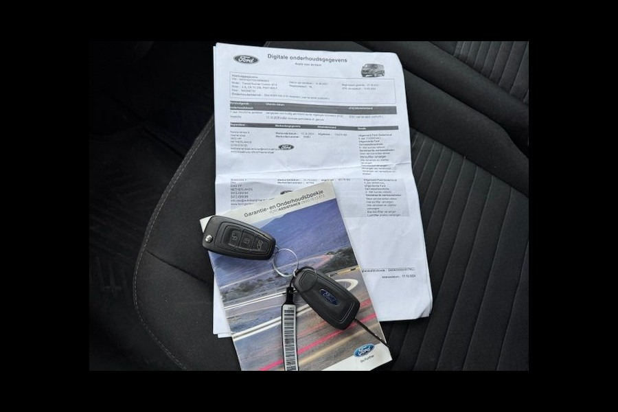 Ford Transit Custom 300 2.0 TDCI 130pk L2 H1 Limited Automaat 3persoons Airco/ECC,Navigatie,Camera 1e Eigenaar