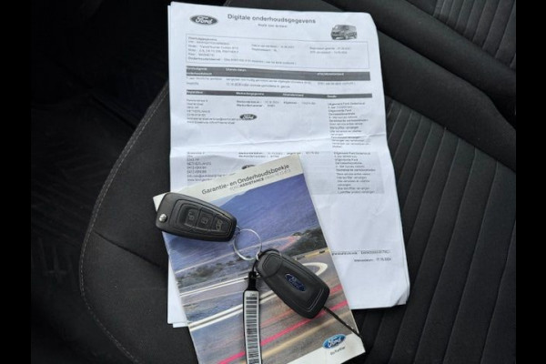 Ford Transit Custom 300 2.0 TDCI 130pk L2 H1 Limited Automaat 3persoons Airco/ECC,Navigatie,Camera 1e Eigenaar