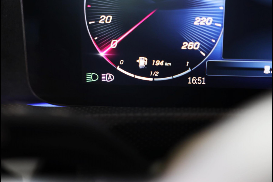 Mercedes-Benz CLA-Klasse Shooting Brake 250 e AMG 45 Look / Memory / Elek Stoelen / Acc / Head Up / 360 Camera / Pano / 20 Inch