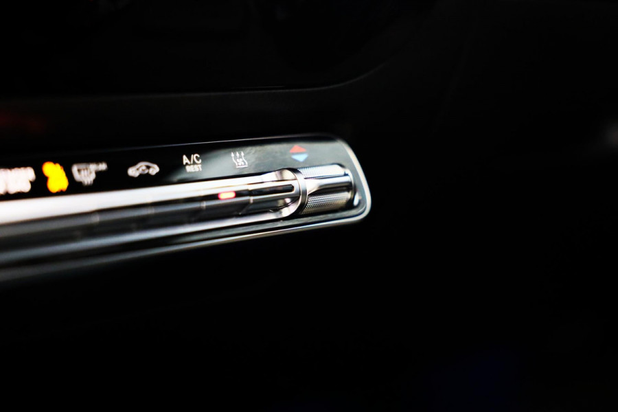 Mercedes-Benz CLA-Klasse Shooting Brake 250 e AMG 45 Look / Memory / Elek Stoelen / Acc / Head Up / 360 Camera / Pano / 20 Inch