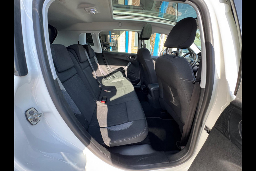 Peugeot 2008 1.2 PureTech Blue Lion 2018 NAVI CLIMA NAP!