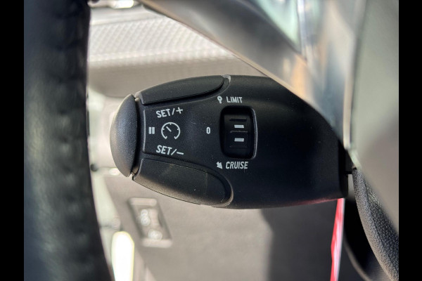 Peugeot 2008 1.2 PureTech Blue Lion 2018 NAVI CLIMA NAP!