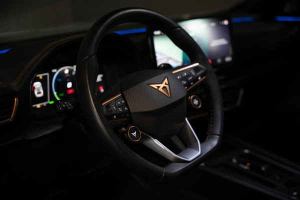 CUPRA Formentor 1.4 e-Hybrid VZ Performance | Panorama | 360 Camera | Trekhaak CUPRA Formentor 1.4 e-Hybrid VZ Performance | Panorama | 360 Camera | Trekhaak