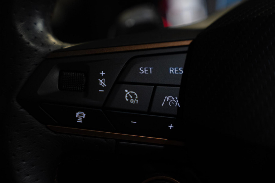 CUPRA Formentor 1.4 e-Hybrid VZ Performance | Panorama | 360 Camera | Trekhaak CUPRA Formentor 1.4 e-Hybrid VZ Performance | Panorama | 360 Camera | Trekhaak