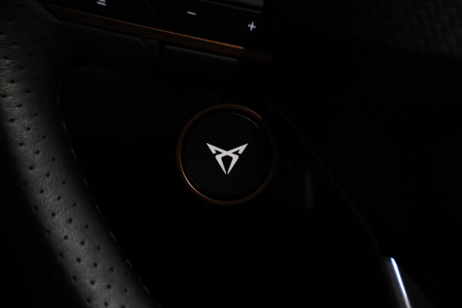 CUPRA Formentor 1.4 e-Hybrid VZ Performance | Panorama | 360 Camera | Trekhaak CUPRA Formentor 1.4 e-Hybrid VZ Performance | Panorama | 360 Camera | Trekhaak