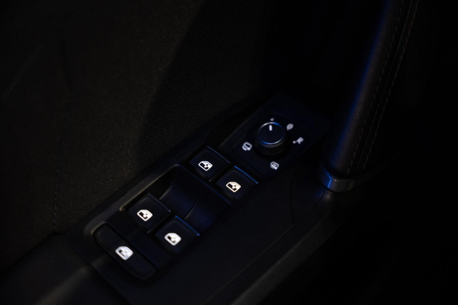 CUPRA Formentor 1.4 e-Hybrid VZ Performance | Panorama | 360 Camera | Trekhaak CUPRA Formentor 1.4 e-Hybrid VZ Performance | Panorama | 360 Camera | Trekhaak