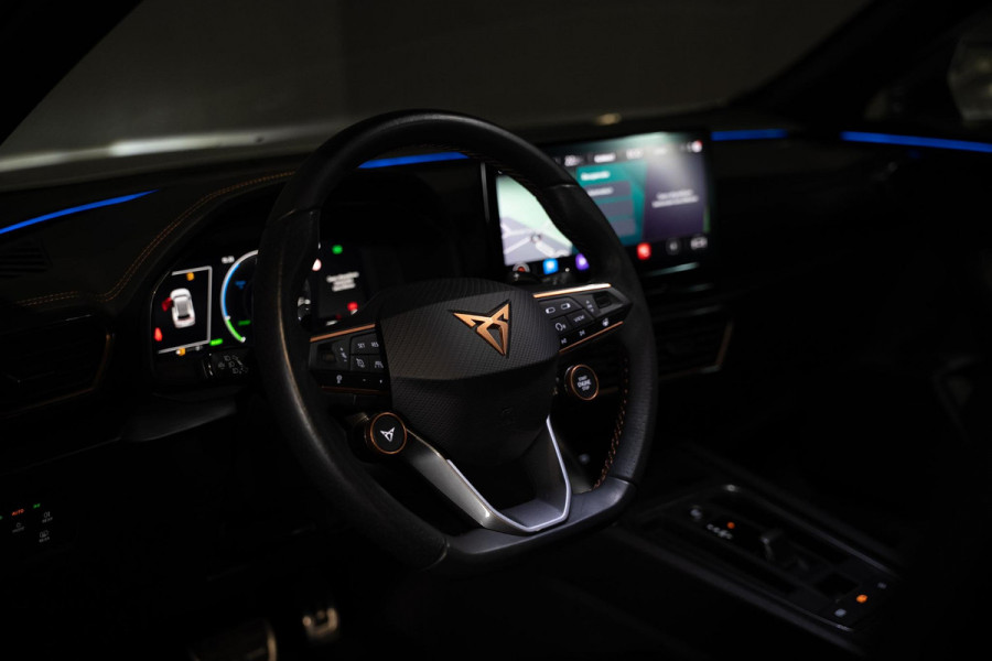 CUPRA Formentor 1.4 e-Hybrid VZ Performance | Panorama | 360 Camera | Trekhaak CUPRA Formentor 1.4 e-Hybrid VZ Performance | Panorama | 360 Camera | Trekhaak