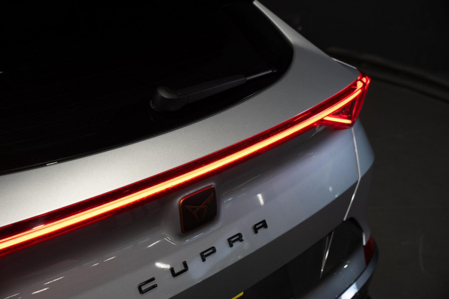 CUPRA Formentor 1.4 e-Hybrid VZ Performance | Panorama | 360 Camera | Trekhaak CUPRA Formentor 1.4 e-Hybrid VZ Performance | Panorama | 360 Camera | Trekhaak