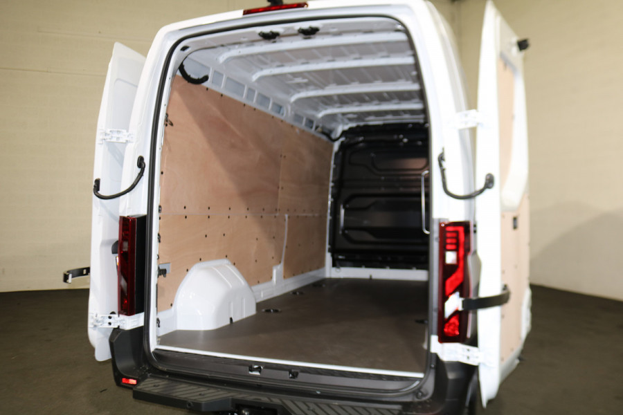 Renault Master E-Tech T35 L3H2 Extra long range 87 kWh Renault Master E-Tech T35 L3H2 Extra long range 87 kWh