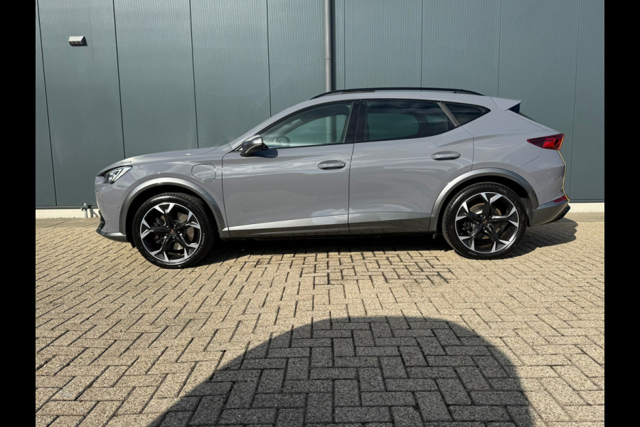 CUPRA Formentor 1.4 e-Hybrid 245pk VZ Performance * Panorama * Leder * Startknop * Camera * CUPRA Formentor 1.4 e-Hybrid 245pk VZ Performance * Panorama * Leder * Startknop * Camera *