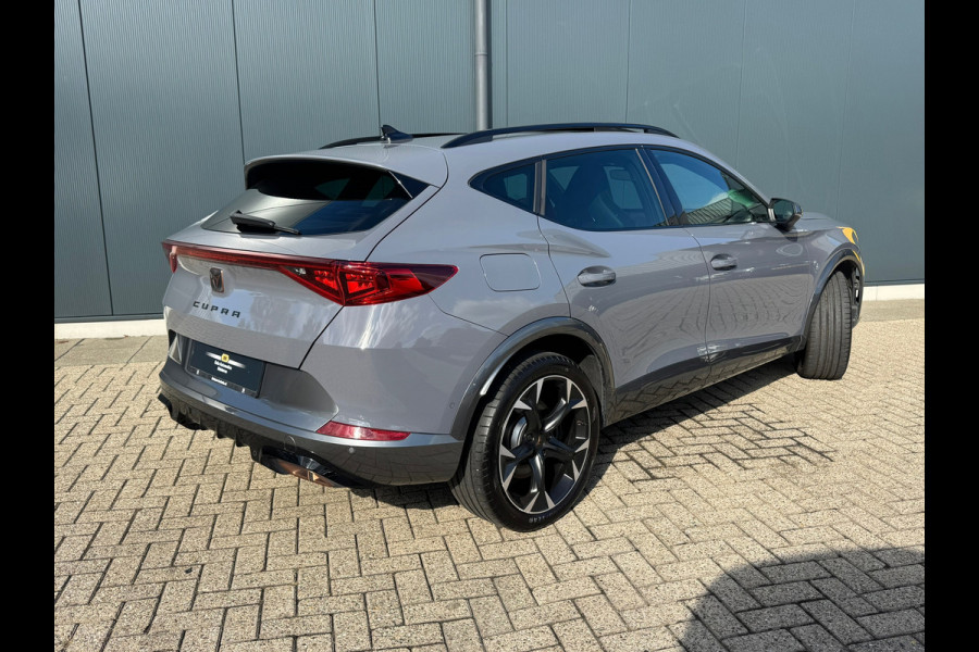 CUPRA Formentor 1.4 e-Hybrid 245pk VZ Performance * Panorama * Leder * Startknop * Camera * CUPRA Formentor 1.4 e-Hybrid 245pk VZ Performance * Panorama * Leder * Startknop * Camera *