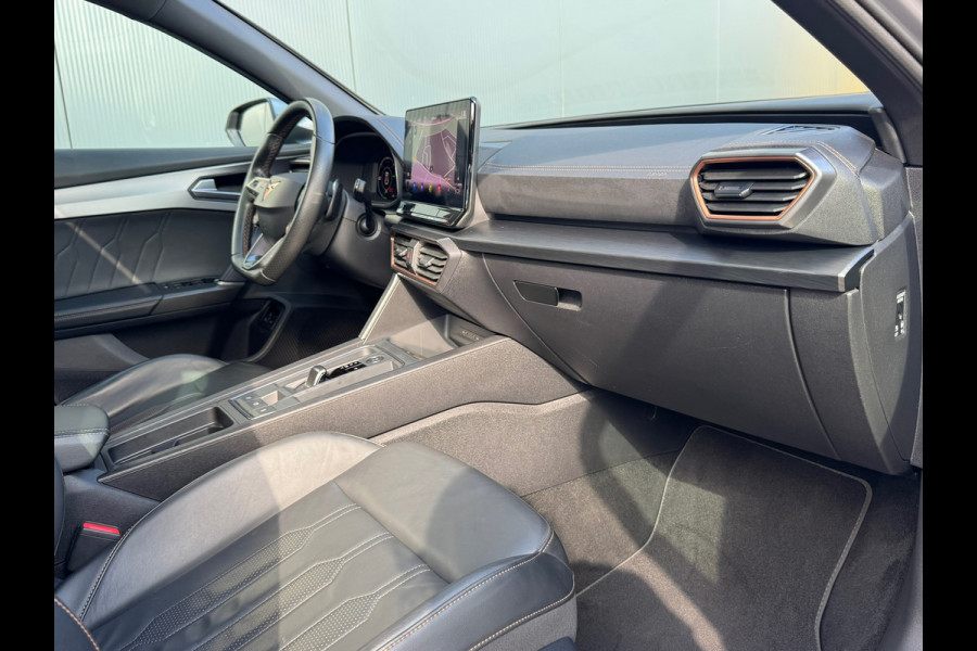 CUPRA Formentor 1.4 e-Hybrid 245pk VZ Performance * Panorama * Leder * Startknop * Camera * CUPRA Formentor 1.4 e-Hybrid 245pk VZ Performance * Panorama * Leder * Startknop * Camera *