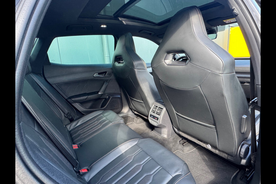 CUPRA Formentor 1.4 e-Hybrid 245pk VZ Performance * Panorama * Leder * Startknop * Camera * CUPRA Formentor 1.4 e-Hybrid 245pk VZ Performance * Panorama * Leder * Startknop * Camera *