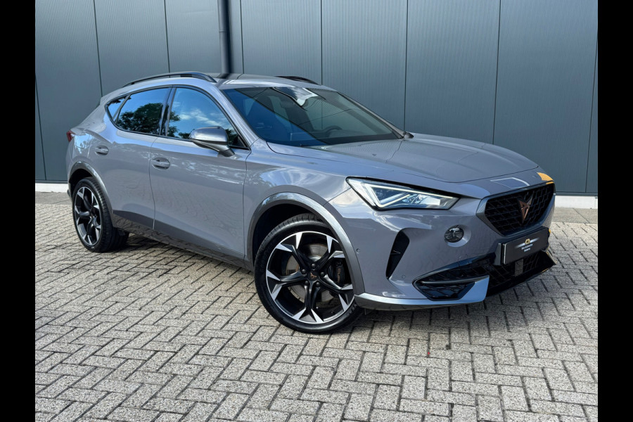CUPRA Formentor 1.4 e-Hybrid 245pk VZ Performance * Panorama * Leder * Startknop * Camera * CUPRA Formentor 1.4 e-Hybrid 245pk VZ Performance * Panorama * Leder * Startknop * Camera *