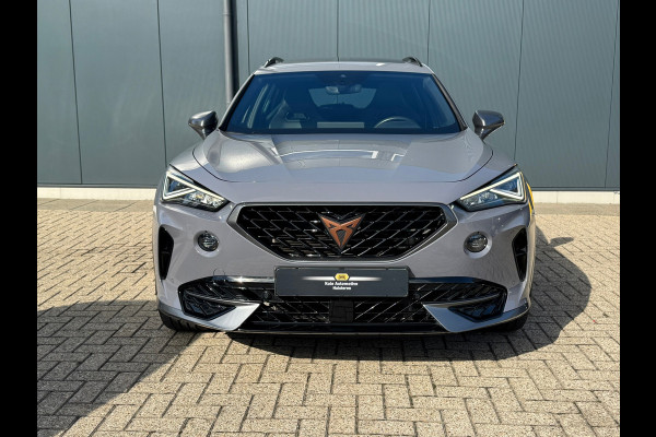 CUPRA Formentor 1.4 e-Hybrid 245pk VZ Performance * Panorama * Leder * Startknop * Camera * CUPRA Formentor 1.4 e-Hybrid 245pk VZ Performance * Panorama * Leder * Startknop * Camera *