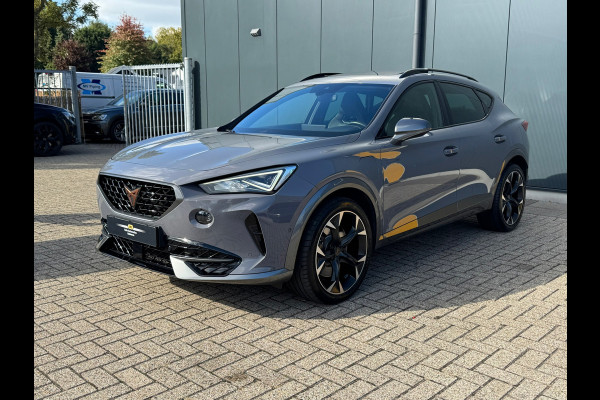 CUPRA Formentor 1.4 e-Hybrid 245pk VZ Performance * Panorama * Leder * Startknop * Camera * CUPRA Formentor 1.4 e-Hybrid 245pk VZ Performance * Panorama * Leder * Startknop * Camera *