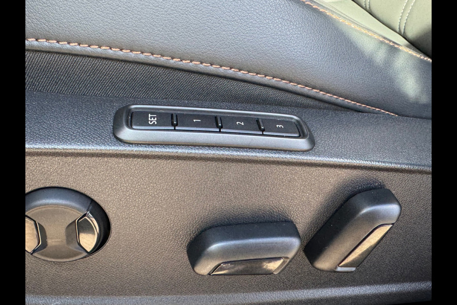 CUPRA Formentor 1.4 e-Hybrid 245pk VZ Performance * Panorama * Leder * Startknop * Camera * CUPRA Formentor 1.4 e-Hybrid 245pk VZ Performance * Panorama * Leder * Startknop * Camera *