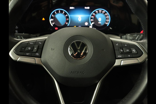 Volkswagen Golf 1.5 TSI Life Bns | Panoramadak | Adaptive Cruise | Stoelverwarming | Camera | Navigatie | Carplay | Sfeerverlichting