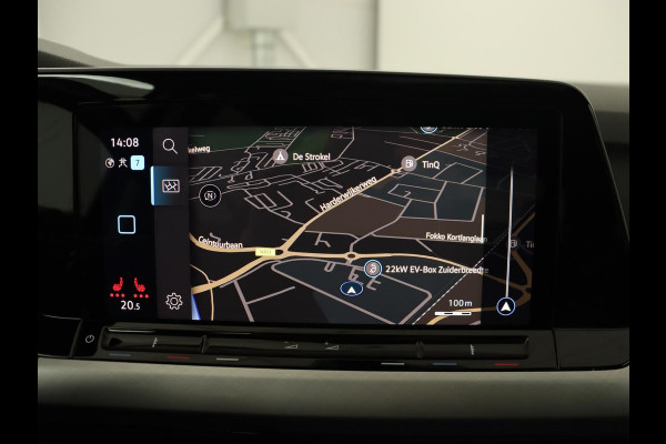Volkswagen Golf 1.5 TSI Life Bns | Panoramadak | Adaptive Cruise | Stoelverwarming | Camera | Navigatie | Carplay | Sfeerverlichting