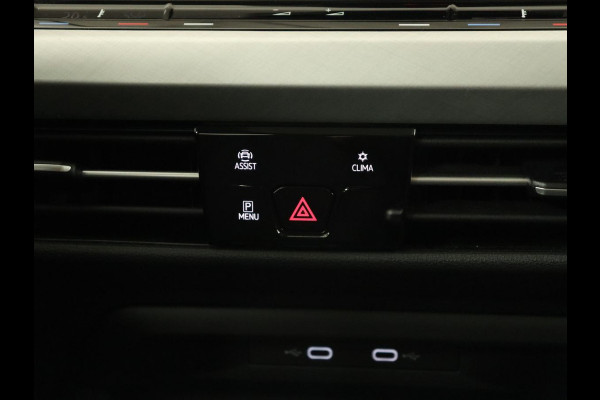 Volkswagen Golf 1.5 TSI Life Bns | Panoramadak | Adaptive Cruise | Stoelverwarming | Camera | Navigatie | Carplay | Sfeerverlichting
