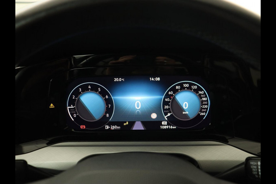 Volkswagen Golf 1.5 TSI Life Bns | Panoramadak | Adaptive Cruise | Stoelverwarming | Camera | Navigatie | Carplay | Sfeerverlichting