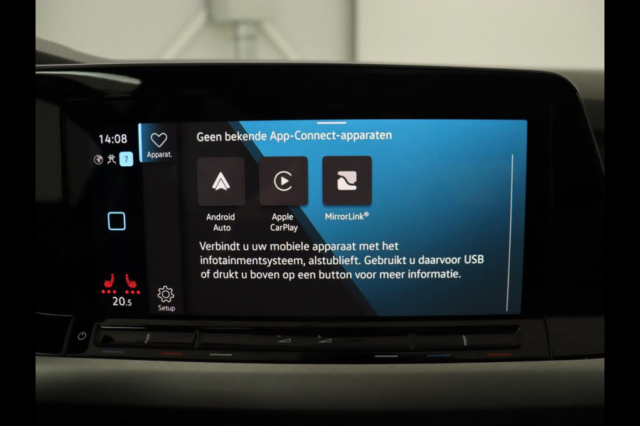 Volkswagen Golf 1.5 TSI Life Bns | Panoramadak | Adaptive Cruise | Stoelverwarming | Camera | Navigatie | Carplay | Sfeerverlichting
