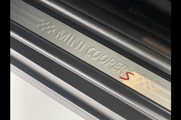 MINI Cabrio 2.0 Cooper S Chili 190 PK Automaat / Leder