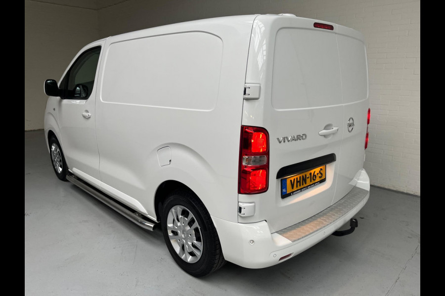 Opel Vivaro 1.5 CDTI 120pk euro6 L1H1 Innovation 3Persoons, Airco, Half-Leder, Navigatie, Trekhaak, Sidebars, RIJKLAARPRIJS! Opel Vivaro 1.5 CDTI 120pk euro6 L1H1 Innovation 3Persoons, Airco, Half-Leder, Navigatie, Trekhaak, Sidebars, RIJKLAARPRIJS!