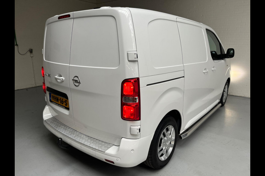 Opel Vivaro 1.5 CDTI 120pk euro6 L1H1 Innovation 3Persoons, Airco, Half-Leder, Navigatie, Trekhaak, Sidebars, RIJKLAARPRIJS! Opel Vivaro 1.5 CDTI 120pk euro6 L1H1 Innovation 3Persoons, Airco, Half-Leder, Navigatie, Trekhaak, Sidebars, RIJKLAARPRIJS!
