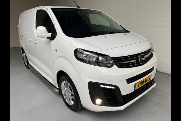 Opel Vivaro 1.5 CDTI 120pk euro6 L1H1 Innovation 3Persoons, Airco, Half-Leder, Navigatie, Trekhaak, Sidebars, RIJKLAARPRIJS! Opel Vivaro 1.5 CDTI 120pk euro6 L1H1 Innovation 3Persoons, Airco, Half-Leder, Navigatie, Trekhaak, Sidebars, RIJKLAARPRIJS!