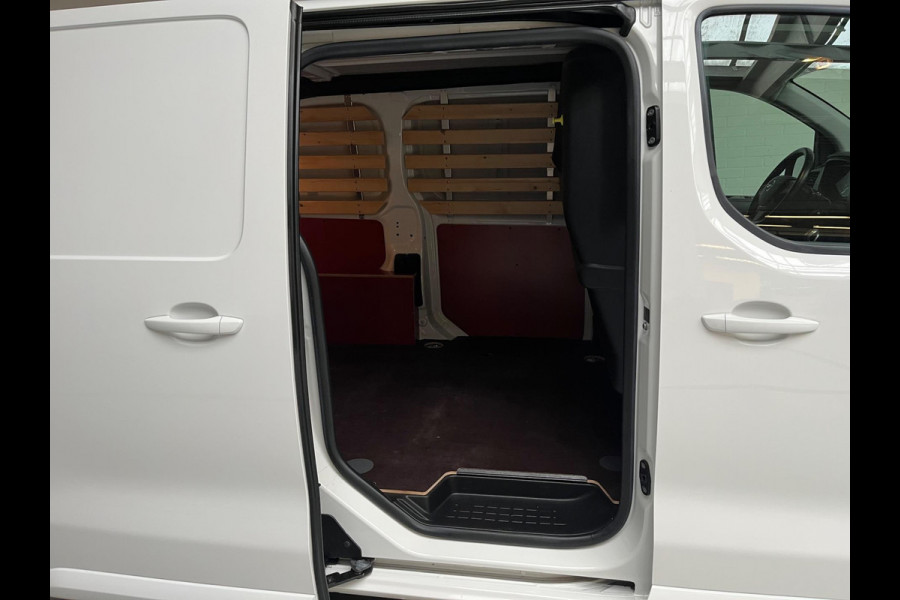 Opel Vivaro 1.5 CDTI 120pk euro6 L1H1 Innovation 3Persoons, Airco, Half-Leder, Navigatie, Trekhaak, Sidebars, RIJKLAARPRIJS! Opel Vivaro 1.5 CDTI 120pk euro6 L1H1 Innovation 3Persoons, Airco, Half-Leder, Navigatie, Trekhaak, Sidebars, RIJKLAARPRIJS!