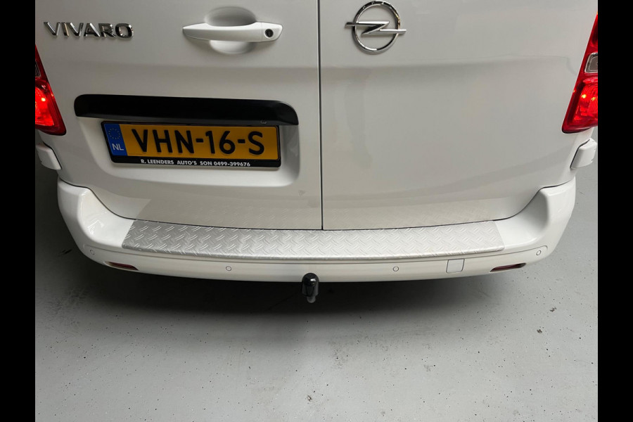 Opel Vivaro 1.5 CDTI 120pk euro6 L1H1 Innovation 3Persoons, Airco, Half-Leder, Navigatie, Trekhaak, Sidebars, RIJKLAARPRIJS! Opel Vivaro 1.5 CDTI 120pk euro6 L1H1 Innovation 3Persoons, Airco, Half-Leder, Navigatie, Trekhaak, Sidebars, RIJKLAARPRIJS!
