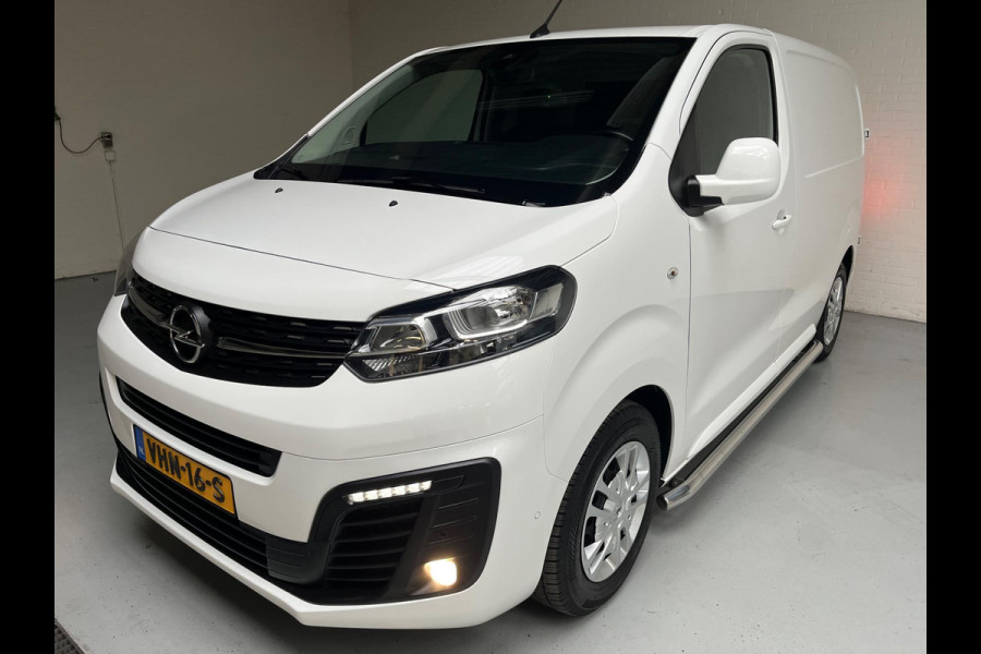 Opel Vivaro 1.5 CDTI 120pk euro6 L1H1 Innovation 3Persoons, Airco, Half-Leder, Navigatie, Trekhaak, Sidebars, RIJKLAARPRIJS! Opel Vivaro 1.5 CDTI 120pk euro6 L1H1 Innovation 3Persoons, Airco, Half-Leder, Navigatie, Trekhaak, Sidebars, RIJKLAARPRIJS!