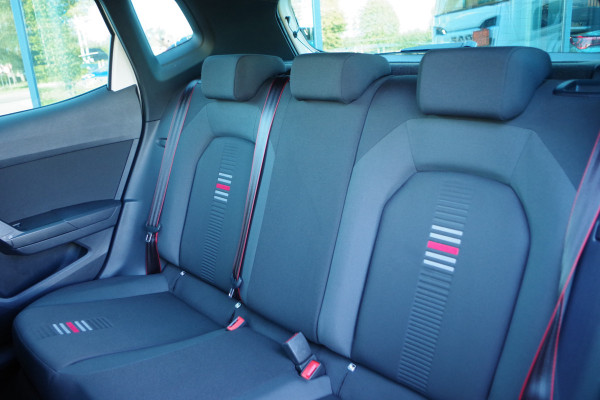 Seat Arona 1.0 TSI 115 PK FR Business Intense, LED, Climate Control, Carplay, Camera