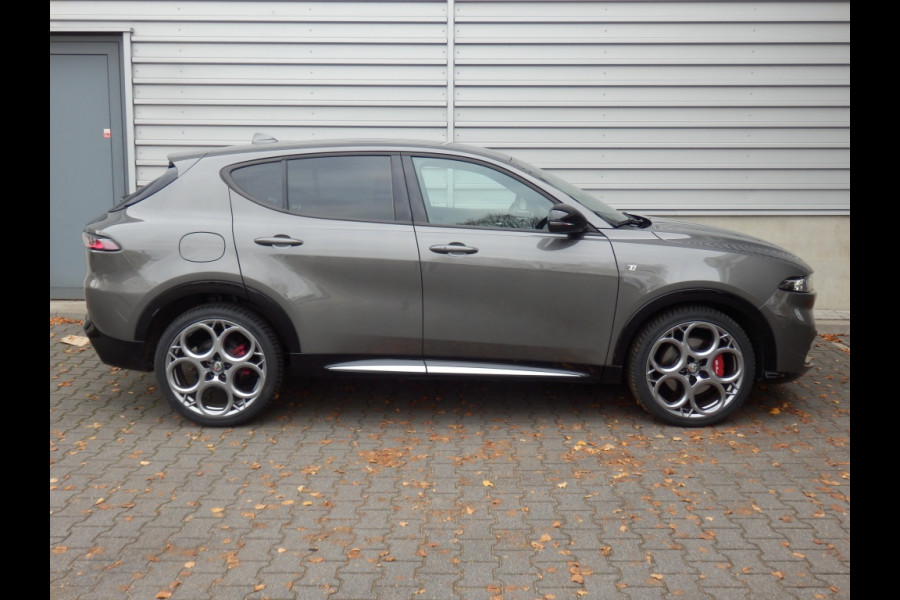 Alfa Romeo Tonale 1.5T Hybrid 160PK | TI- Uitvoering | Leder- Pakket |