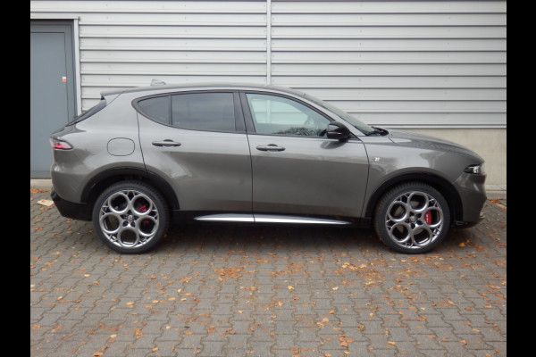 Alfa Romeo Tonale 1.5T Hybrid 160PK | TI- Uitvoering | Leder- Pakket |