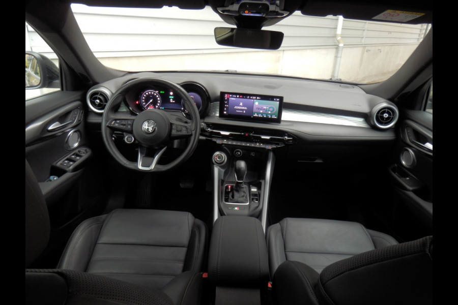 Alfa Romeo Tonale 1.5T Hybrid 160PK | TI- Uitvoering | Leder- Pakket |