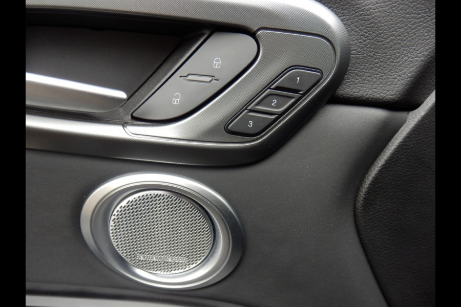 Alfa Romeo Tonale 1.5T Hybrid 160PK | TI- Uitvoering | Leder- Pakket |