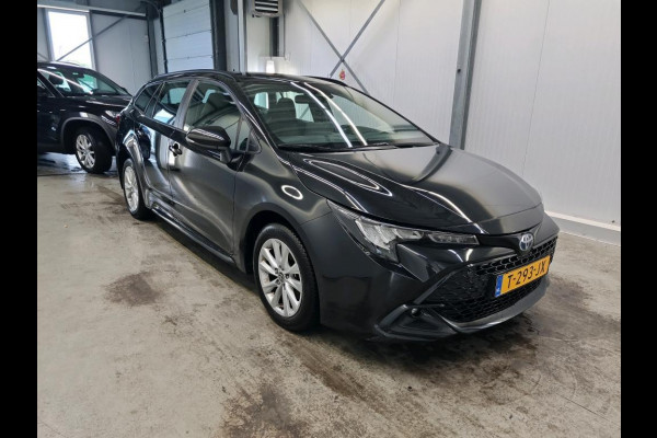 Toyota Corolla Touring Sports 1.8 Hybrid Active Auto. Navigatie Apple Carplay/Android Auto Camera Adaptive Cruise Control Virtual Cockpit Climate Control Lichtmetalen velgen Toyota Corolla Touring Sports 1.8 Hybrid Active Auto. Navigatie Apple Carplay/Android Auto Camera Adaptive Cruise Control Virtual Cockpit Climate Control Lichtmetalen velgen