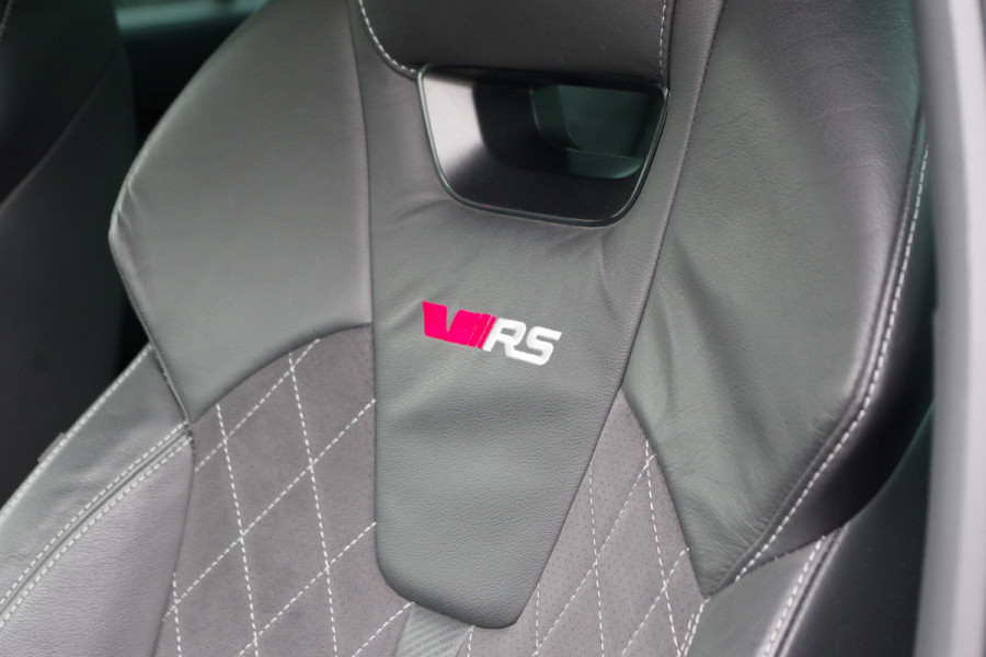 Škoda Octavia Combi 1.4 TSI RS 245 PK iV PHEV BNS, LED, Keyless, Adap. Cruise Control, Carplay, Head-Up, Camera