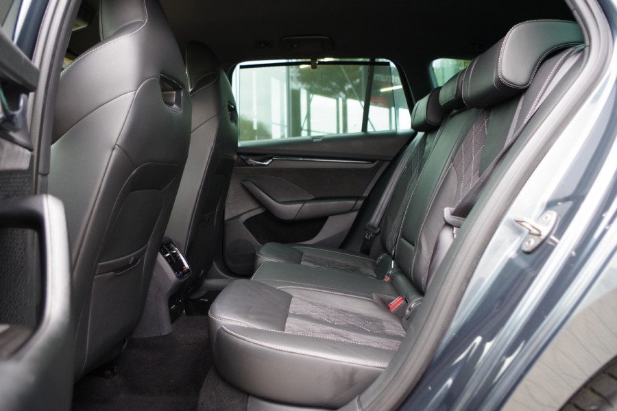 Škoda Octavia Combi 1.4 TSI RS 245 PK iV PHEV BNS, LED, Keyless, Adap. Cruise Control, Carplay, Head-Up, Camera