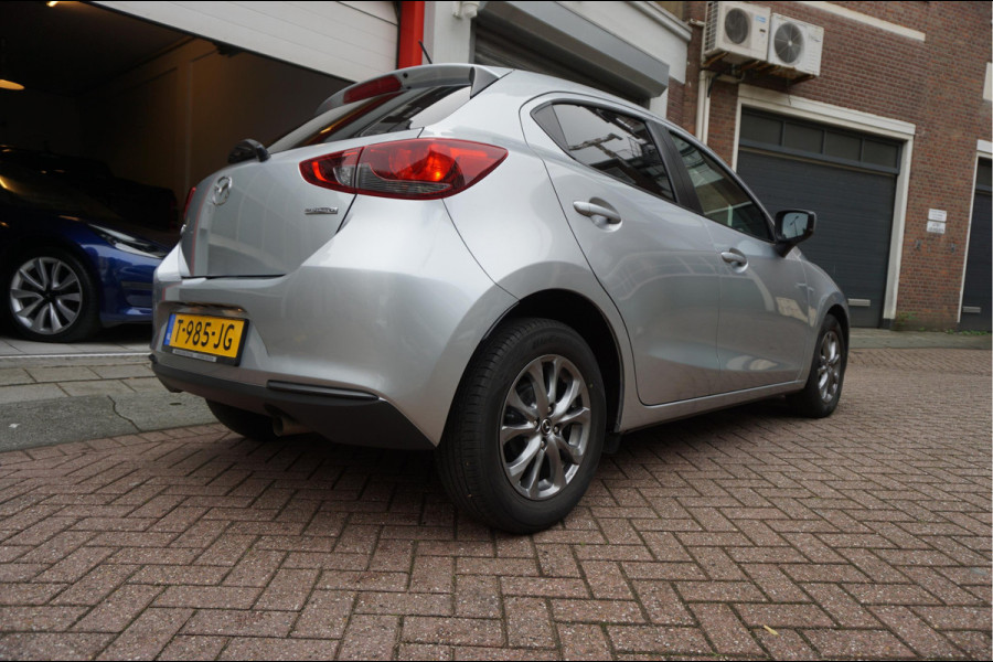 Mazda 2 1.5 Skyactiv-G Comfort Sport Aut6 | Navi | Apple Carplay | Sportvelgen | Cruise + Lane | MAZDA dealer onderhouden |