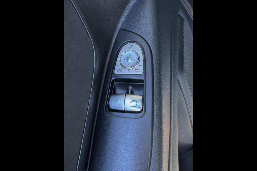 Mercedes-Benz Vito 119 CDI Extra Lang DC - Automaat I Navigatie I Leer I Airco I 19 inch Sport velgen I Comfort pakket I Trekhaak